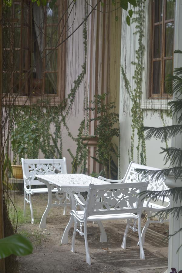 The Wilsons' Shangrila Bed & Breakfast Dumaguete City Екстериор снимка