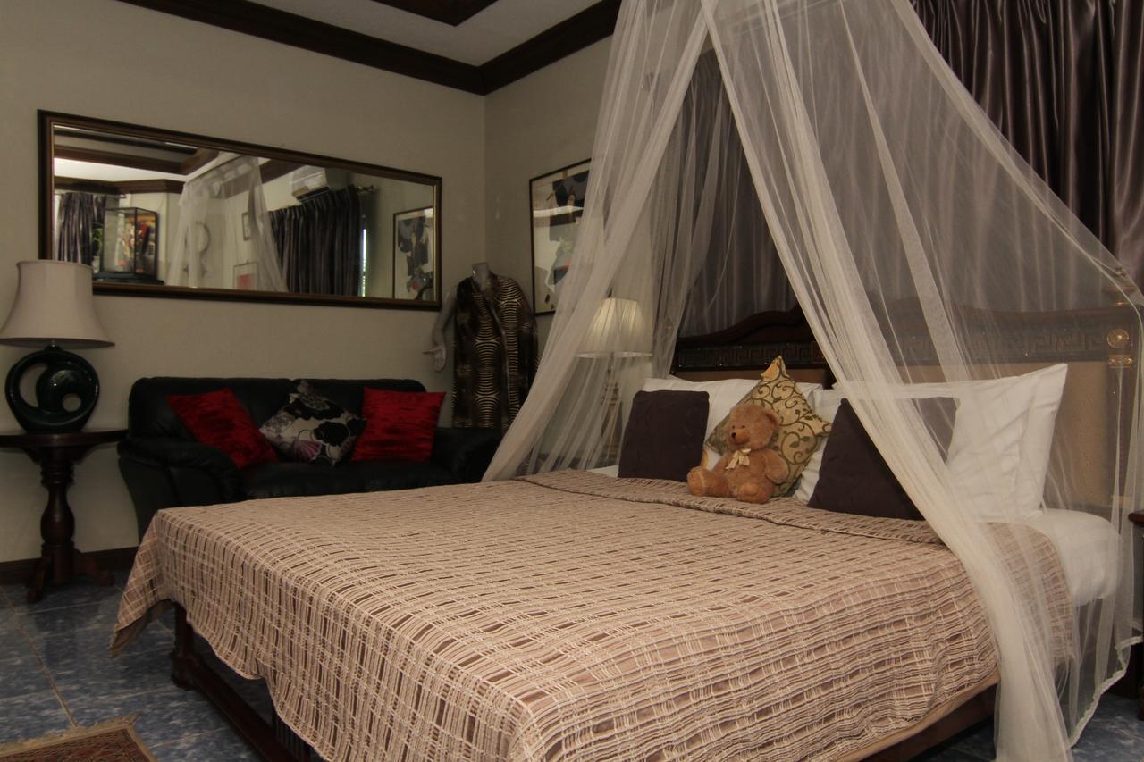 The Wilsons' Shangrila Bed & Breakfast Dumaguete City Екстериор снимка